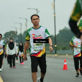 Runner Photo 7703496