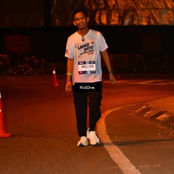 Runner Photo 7703497