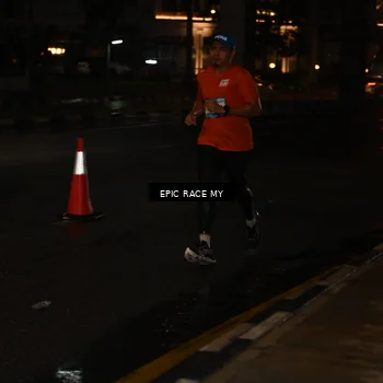 Runner Photo 7703501