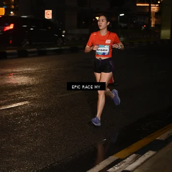 Runner Photo 7703505