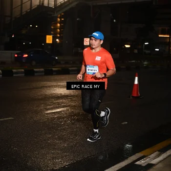 Runner Photo 7703509