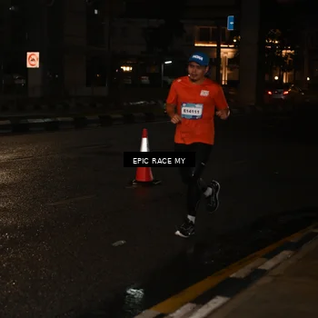 Runner Photo 7703519