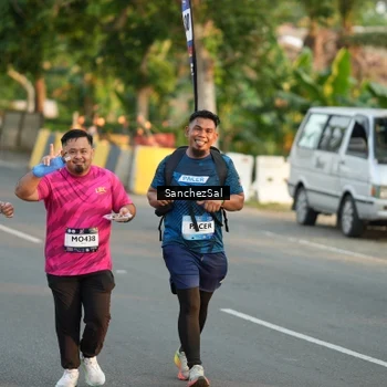 Runner Photo 7703534