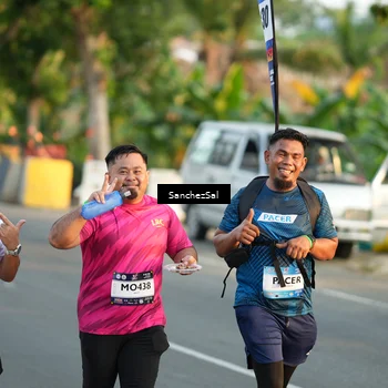 Runner Photo 7703542
