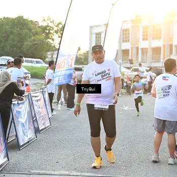 Runner Photo 7703551