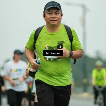 Runner Photo 7703554