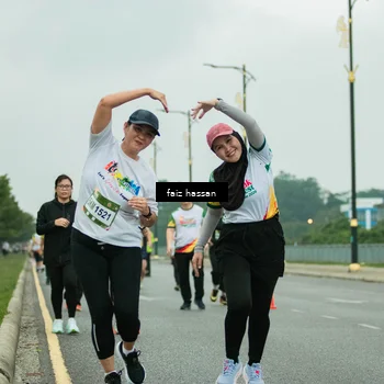 Runner Photo 7703563