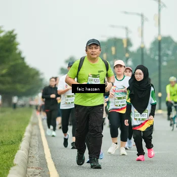 Runner Photo 7703571