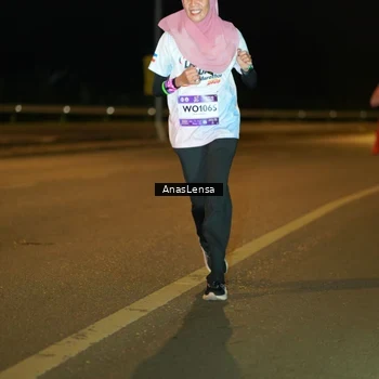 Runner Photo 7703579