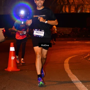Runner Photo 7703586