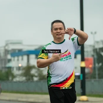 Runner Photo 7703592