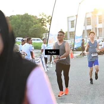 Runner Photo 7703596