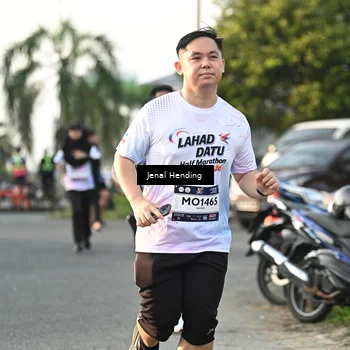 Runner Photo 7703598