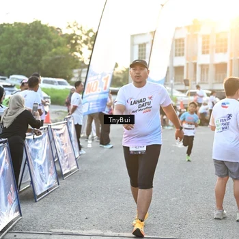 Runner Photo 7703612