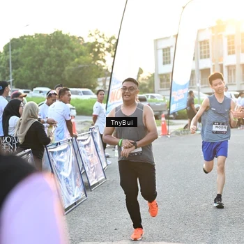 Runner Photo 7703631