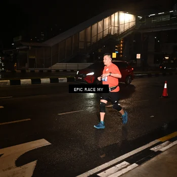 Runner Photo 7703632