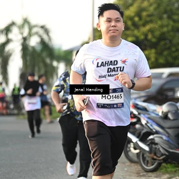 Runner Photo 7703635