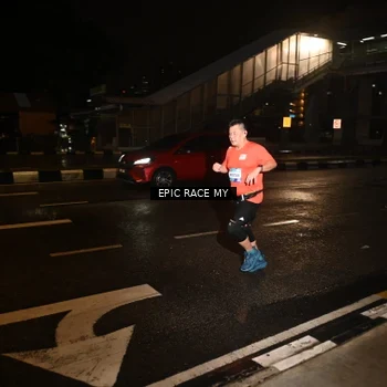 Runner Photo 7703638
