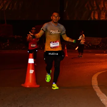 Runner Photo 7703648