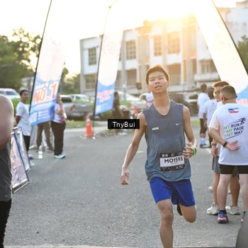 Runner Photo 7703656