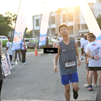 Runner Photo 7703671