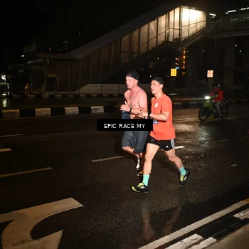 Runner Photo 7703678