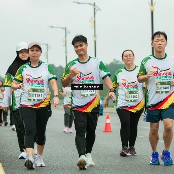Runner Photo 7703679