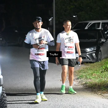 Runner Photo 7703682