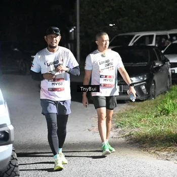 Runner Photo 7703693