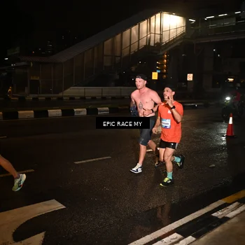Runner Photo 7703694