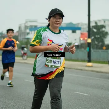 Runner Photo 7703696