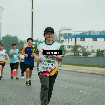 Runner Photo 7703700