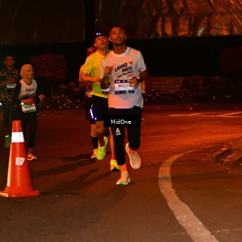 Runner Photo 7703702
