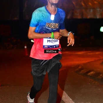Runner Photo 7703706