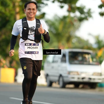 Runner Photo 7703716