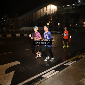 Runner Photo 7703719