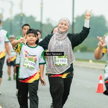 Runner Photo 7703735