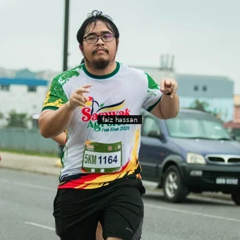 Runner Photo 7703744
