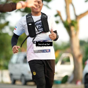 Runner Photo 7703753
