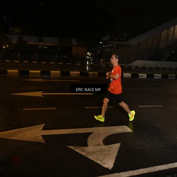 Runner Photo 7703756