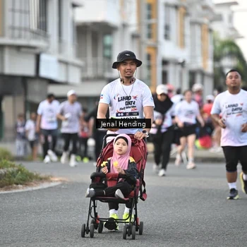 Runner Photo 7703769