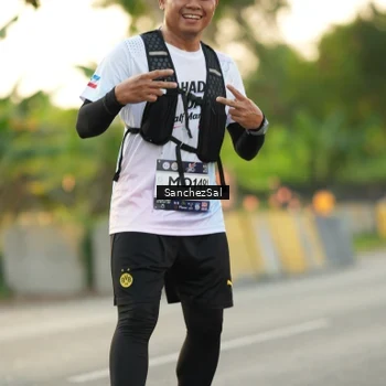 Runner Photo 7703784