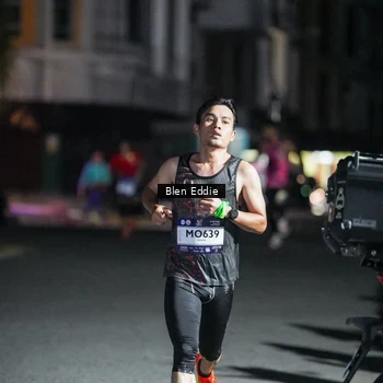 Runner Photo 7703792