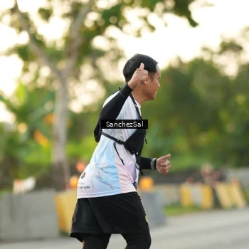 Runner Photo 7703801