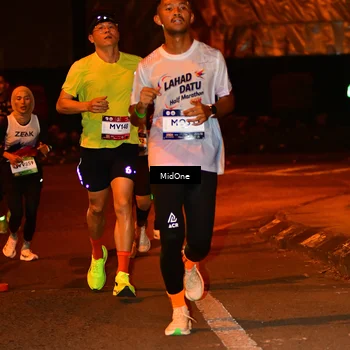 Runner Photo 7703813