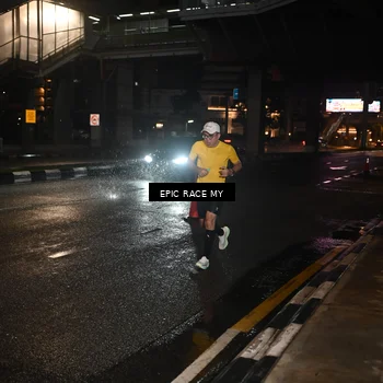 Runner Photo 7703821