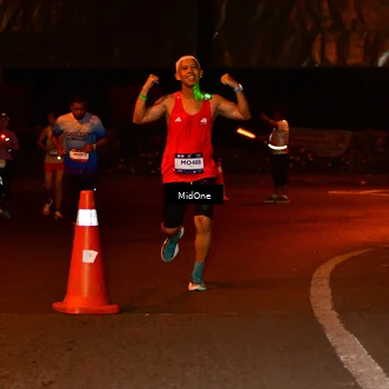 Runner Photo 7703824