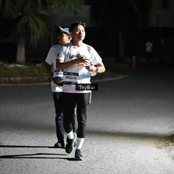 Runner Photo 7703835