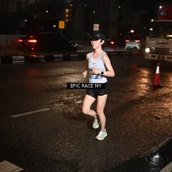 Runner Photo 7703846