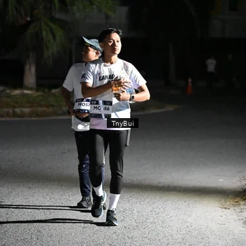 Runner Photo 7703862
